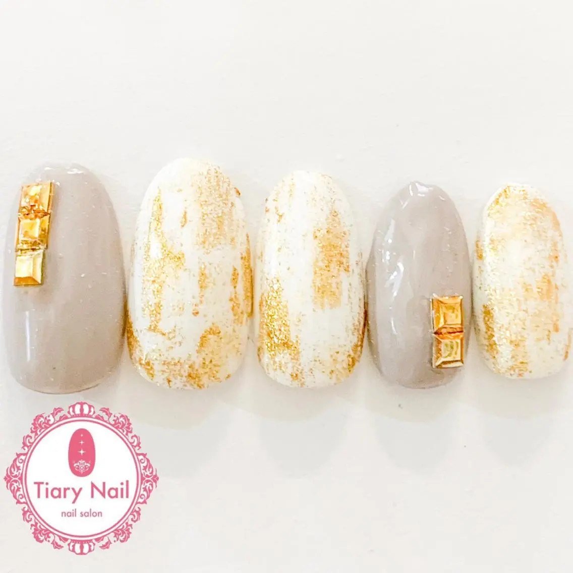 ネイル tiarynail K K🐼のネイルデザイン