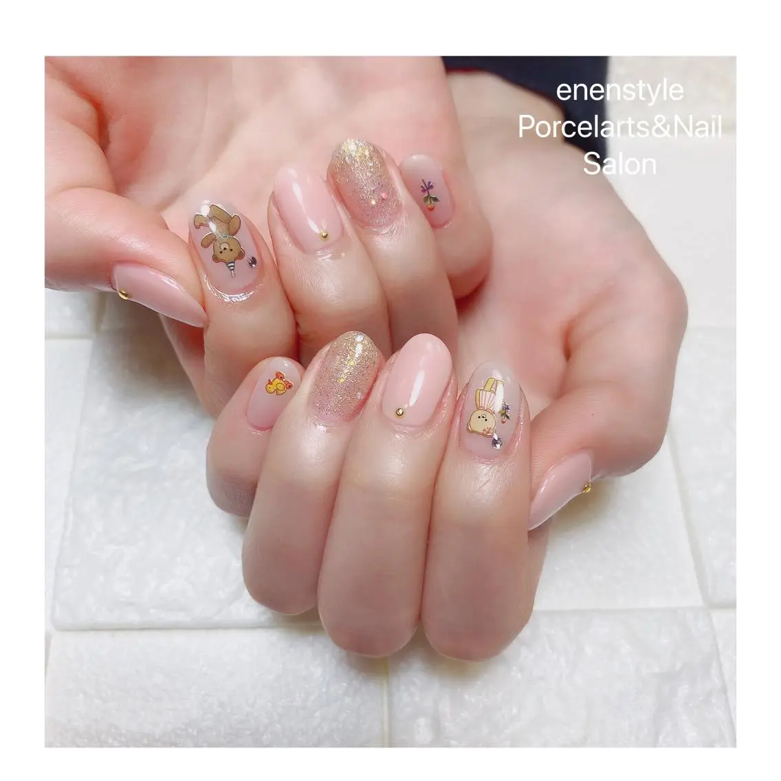 ミディアム ネイル ハンドネイル 🐾enen style 🐾のネイルデザイン