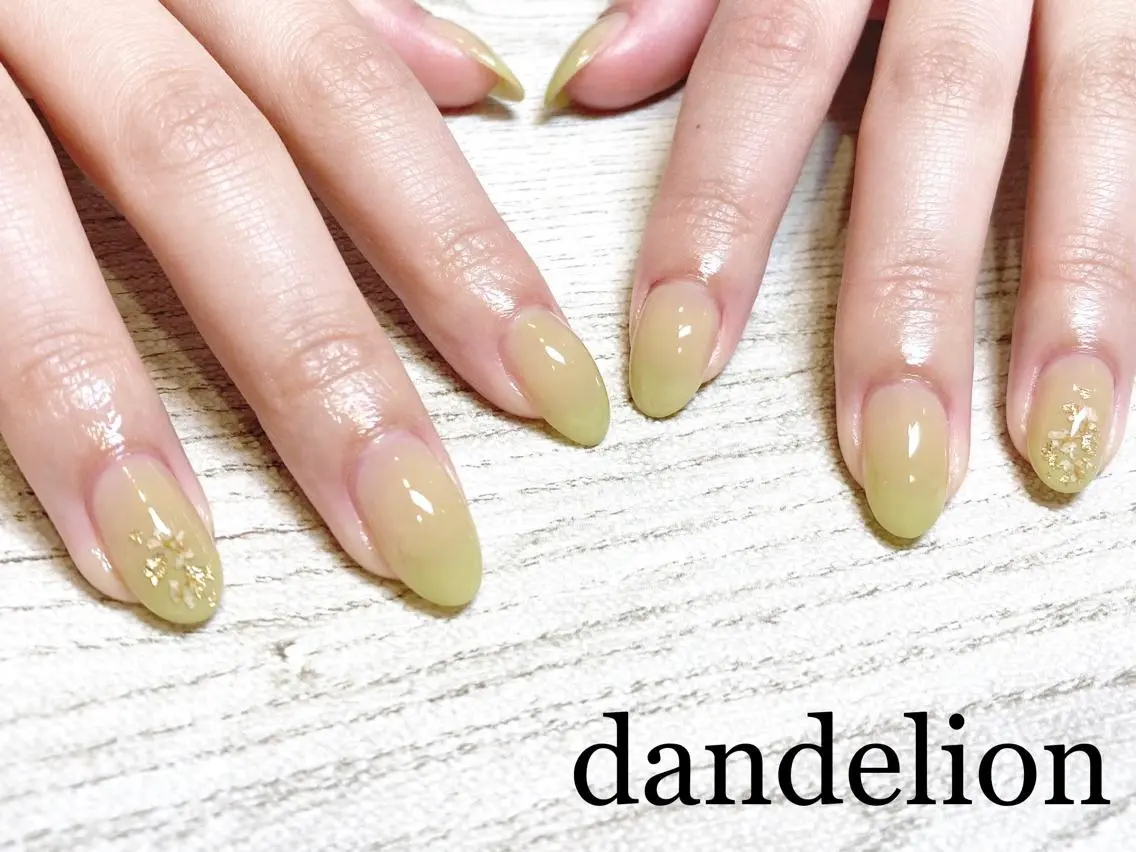 ネイル ハンドネイル ハンドケア dandelion ダンデライオンのネイルデザイン
