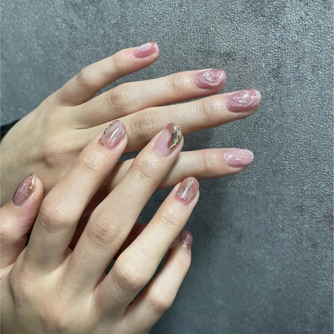 ネイル アートネイル ジェルネイル マグネットネイル ミラーネイル ニュアンスネイル nailstudio eviz新宿店のネイルデザイン