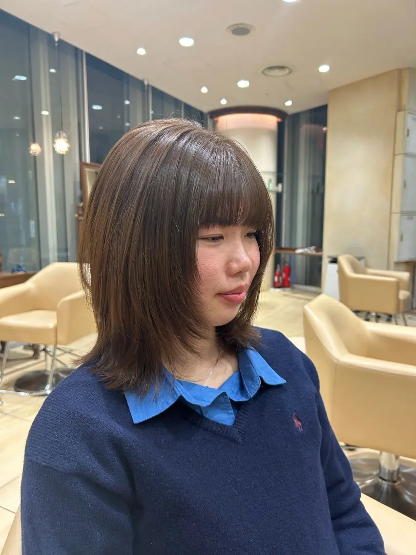 ミディアム カット ヘアカラー レイヤーカット/ 透明感カラー/カナのヘアスタイル
