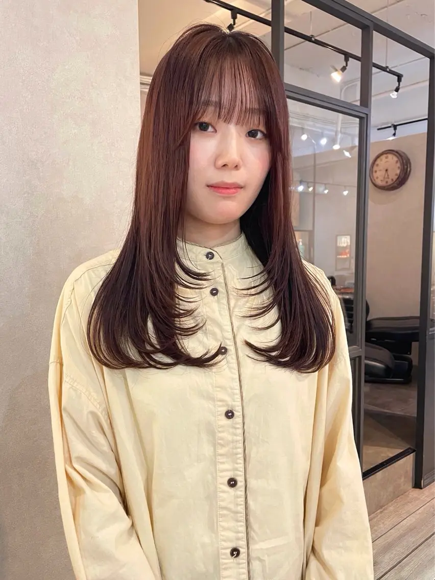 セミロング カラー FERIA梅田🖤 透明感カラー🎀のヘアスタイル
