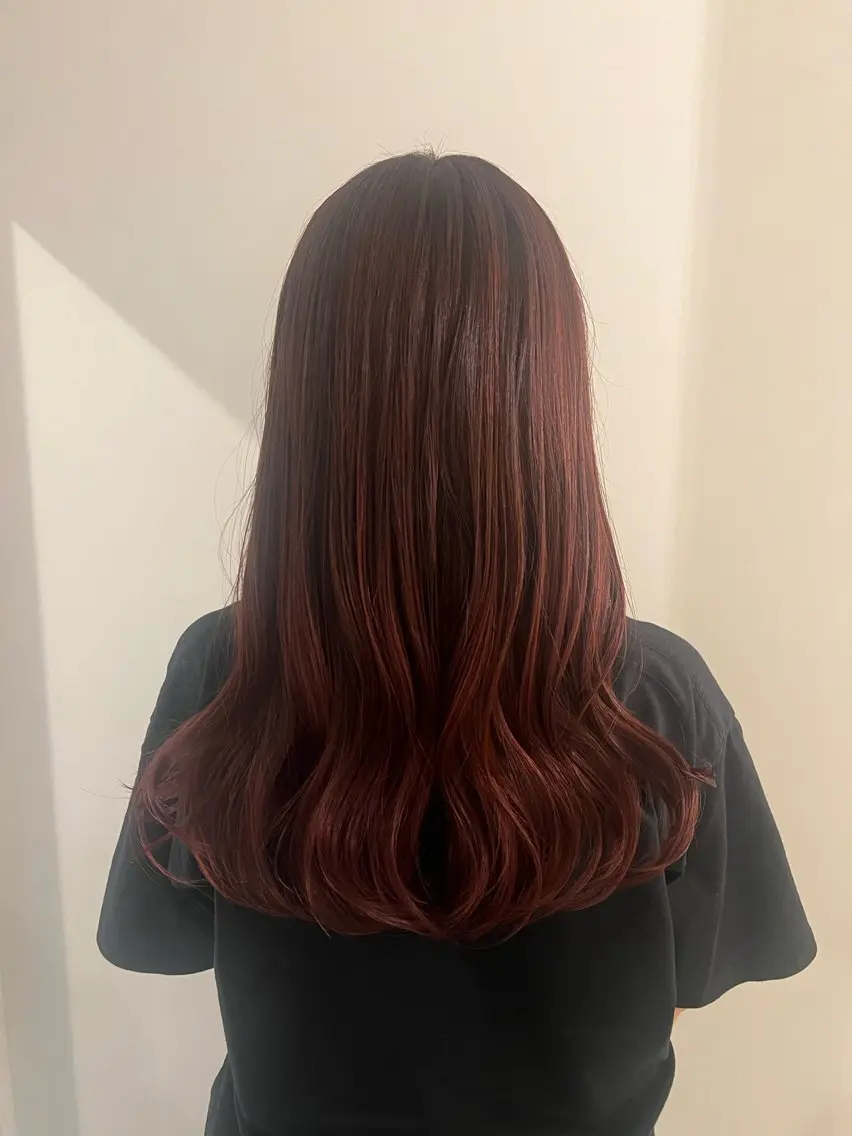 ロング カラー ブラウンカラー レッドカラー ヘアカラー トリートメント 工藤 梨花のヘアスタイル