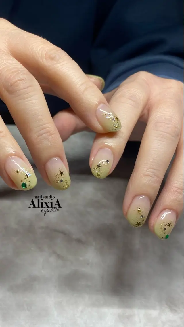 ネイル ハンドネイル AlixiA ゆみのネイルデザイン