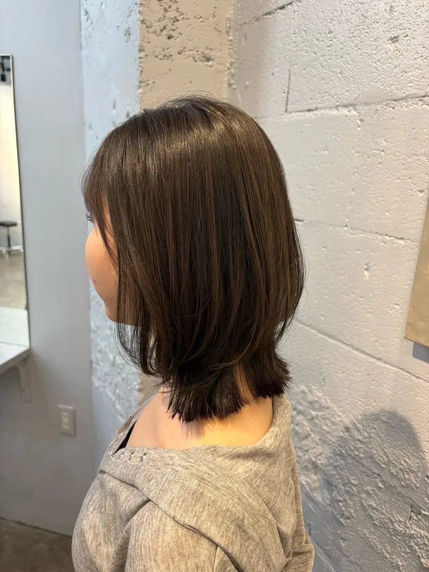 ミディアム ミディアムレイヤー レイヤーカット 久貝 莉子のヘアスタイル
