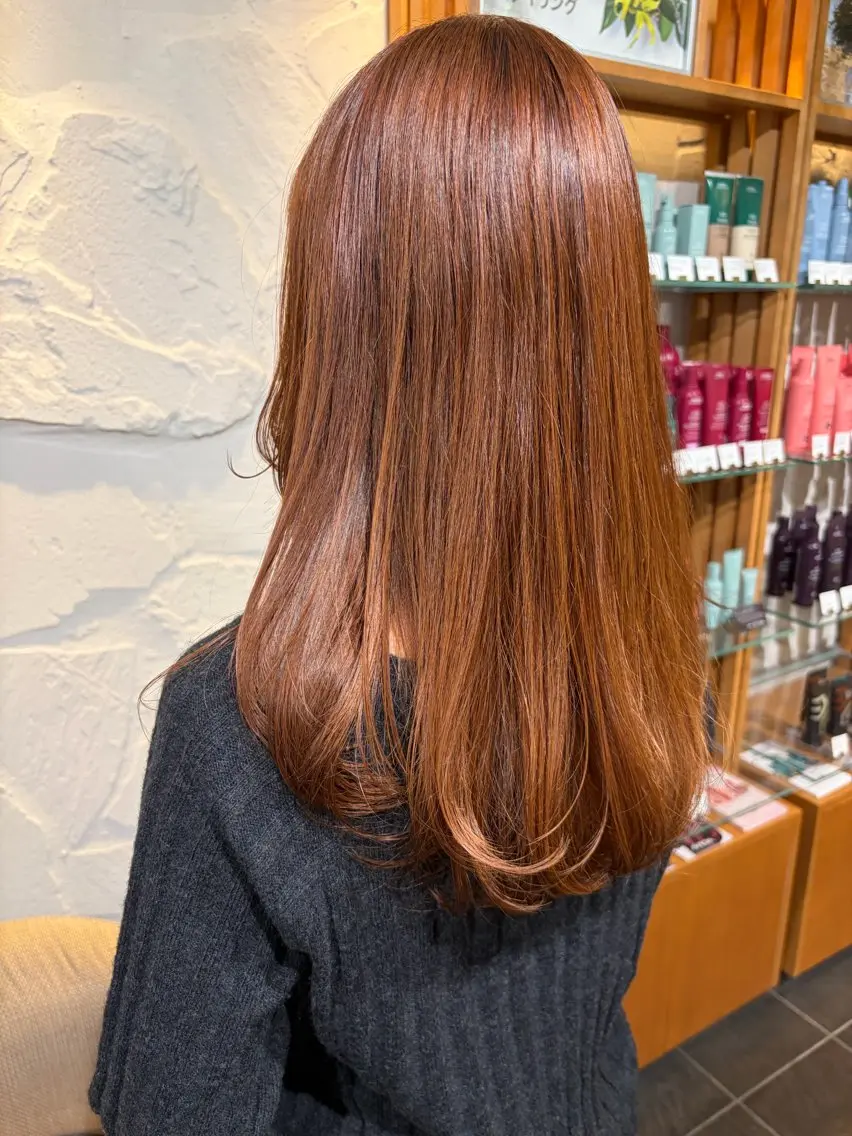 セミロング レイヤーカット カット ヘアカラー 表参道 AVEDA 高橋亘輝のヘアスタイル
