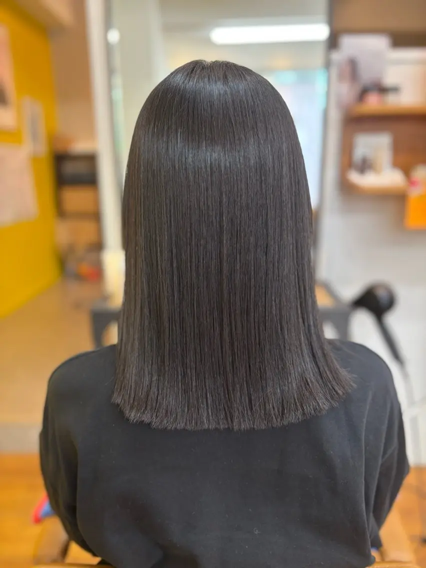 セミロング 縮毛矯正 カネコ ナナミのヘアスタイル