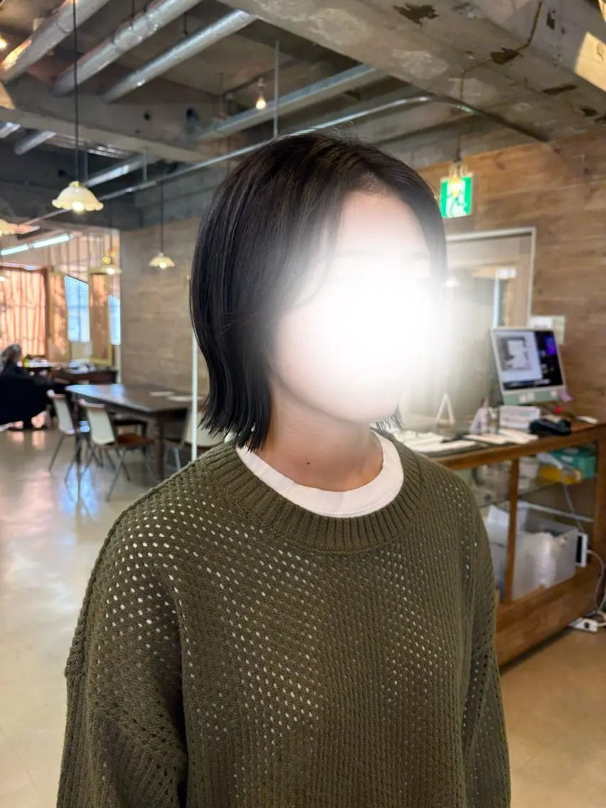 ミディアム 関 明日花のヘアスタイル