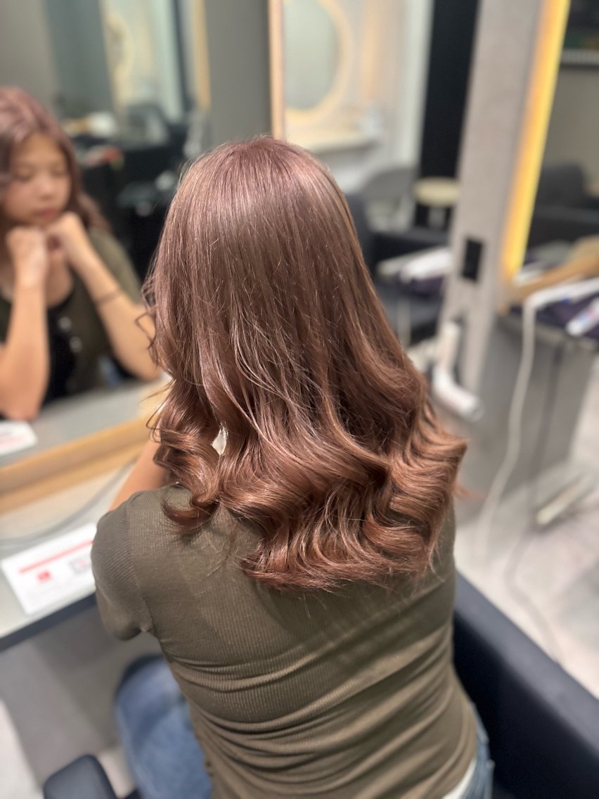 ミディアム mei /Lapisのヘアスタイル