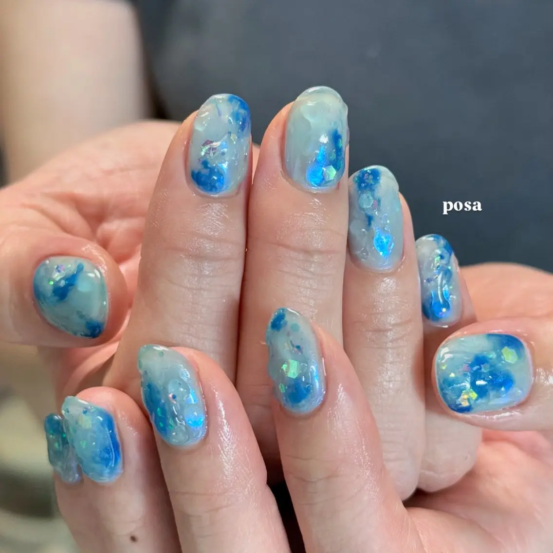 ネイル ブルー 水色 ニュアンスネイル シンプルネイル ハンドネイル posa nail モエミのネイルデザイン