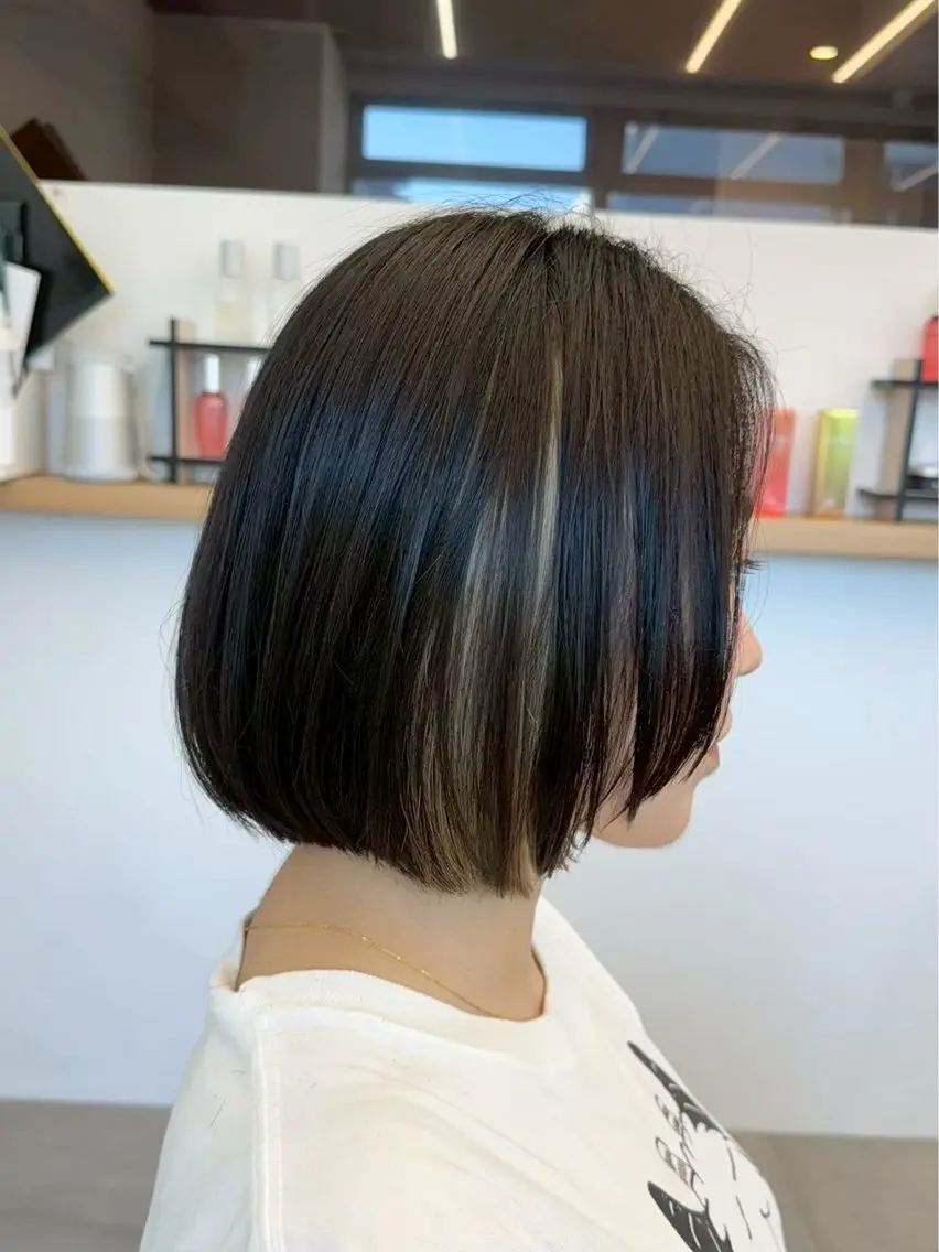 ミディアム カット ヘアカラー Ore／Himeka 🌷レディースのヘアスタイル