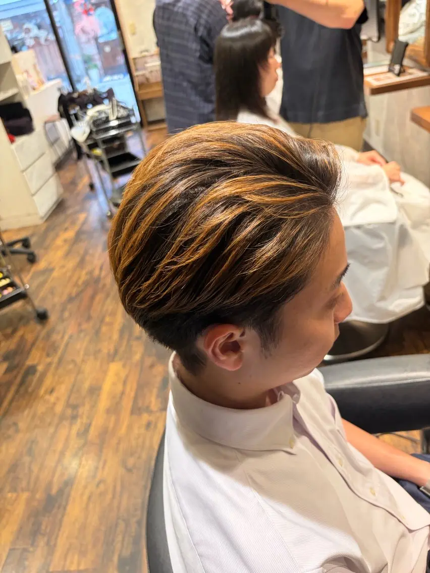 ショート 縮毛矯正 カット 縮毛矯正 ✨矯正口コミ4.9✨ 歴21年代表ヨシアキのヘアスタイル