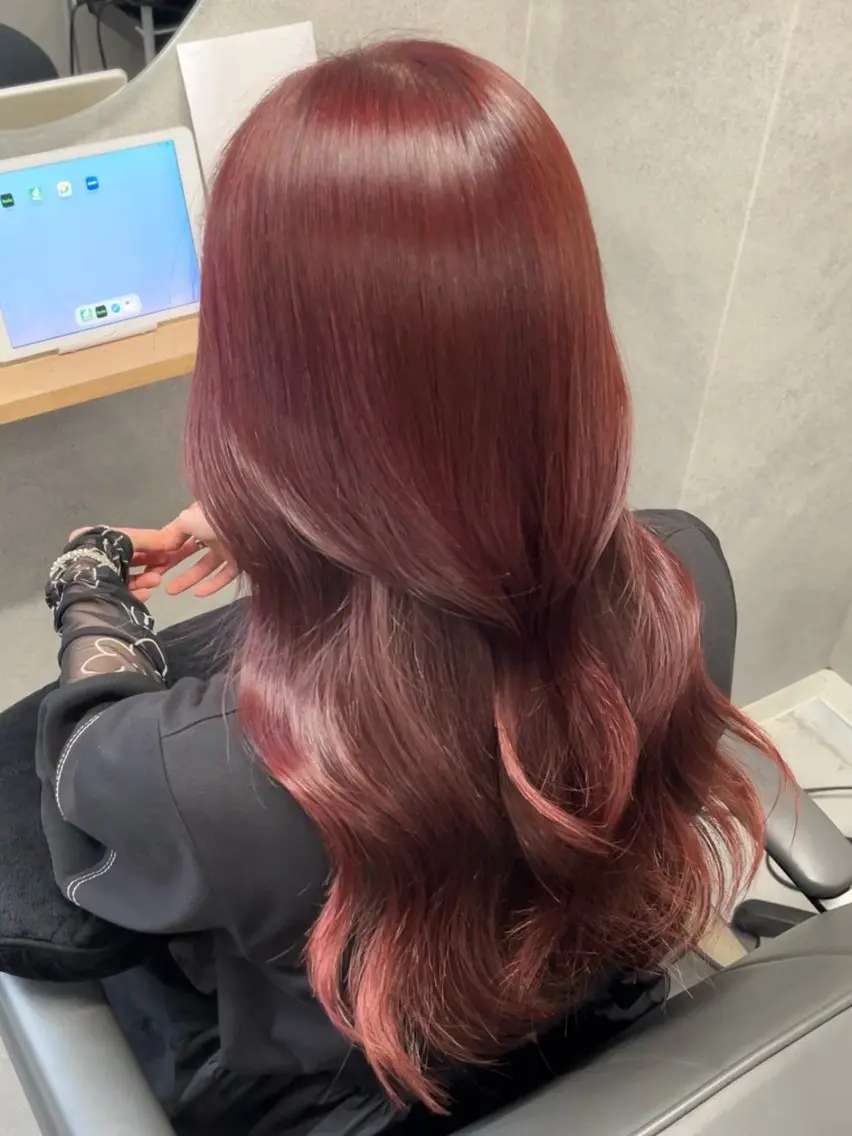 セミロング カット ヘアカラー トリートメント 透明感カラー/レイヤ ー/顔まわり/辻部のヘアスタイル