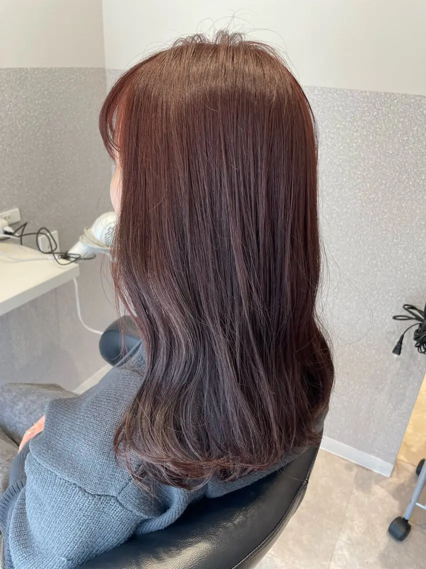 セミロング カラー レッドカラー カット ヘアカラー 女性リピ90%🍨 🩷佐藤みずきのヘアスタイル