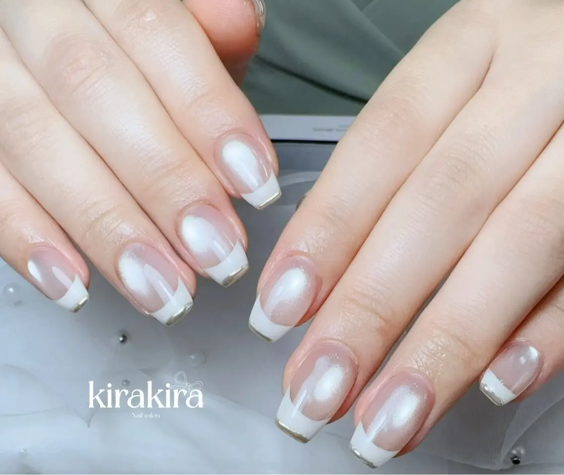 ネイル ドット フレンチネイル ジェルネイル マグネットネイル ミラーネイル Kirakira Nail salonのネイルデザイン