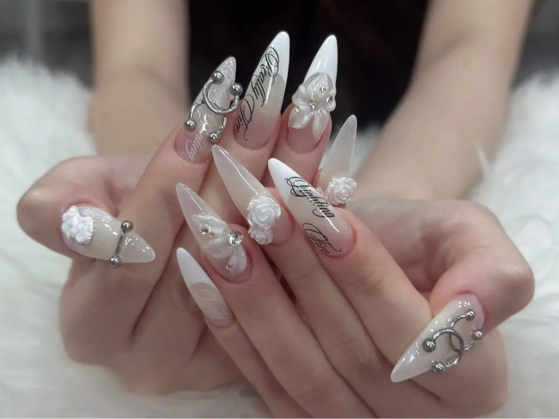 ネイル ハンドネイル ハンドケア 🎀うかん 🎀チップ長さ出しのネイルデザイン