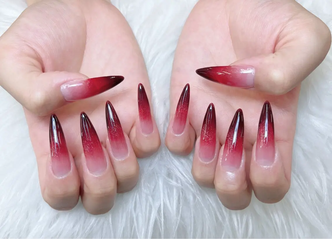 ネイル オーロラネイル クリアネイル フラッシュネイル ジェルネイル グラデーション ハンドネイル Amee Nail Salonのネイルデザイン