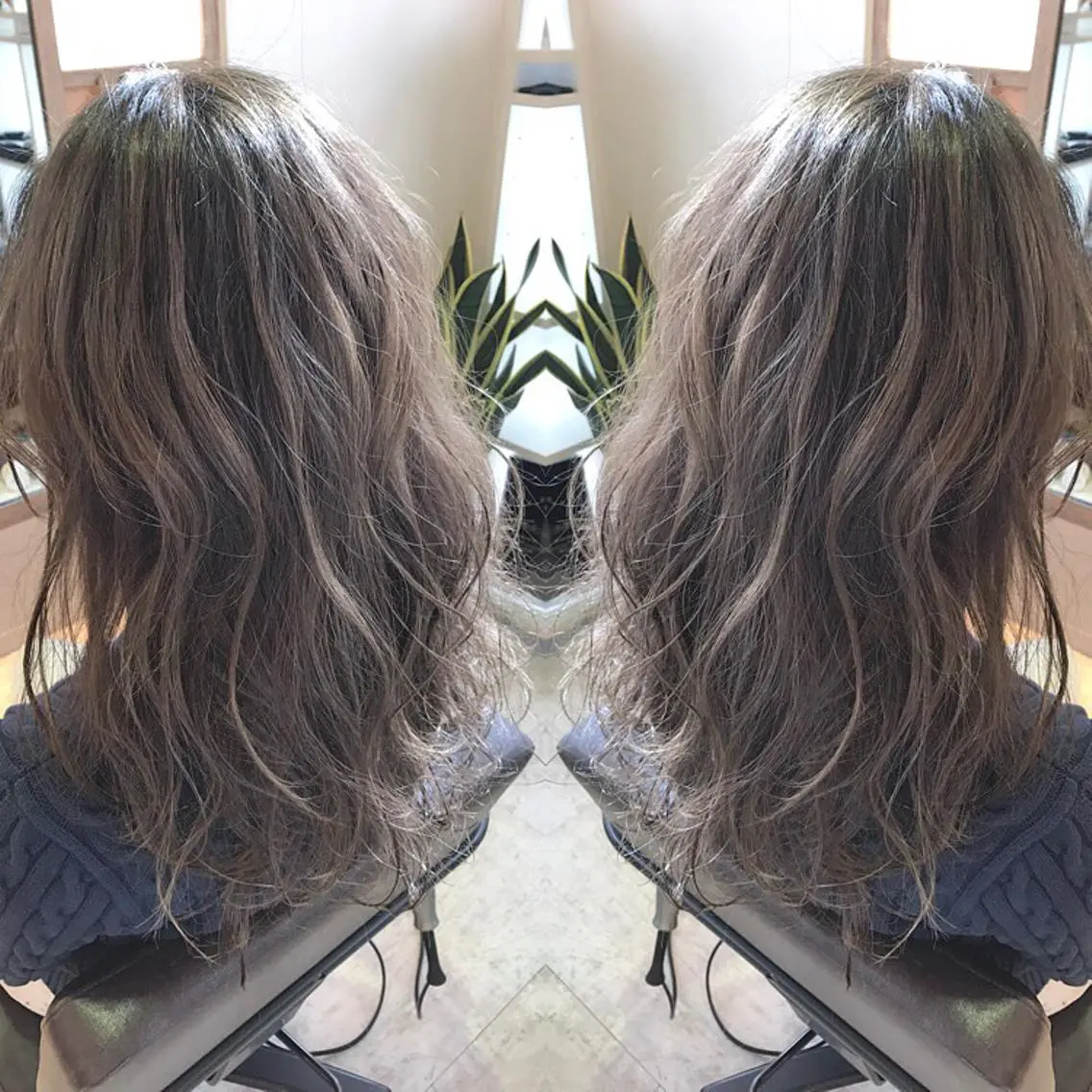 セミロング カラー グレージュ ハイライトカラー ハイライト 青木 茂樹⭐️ 透明感カラーのヘアスタイル