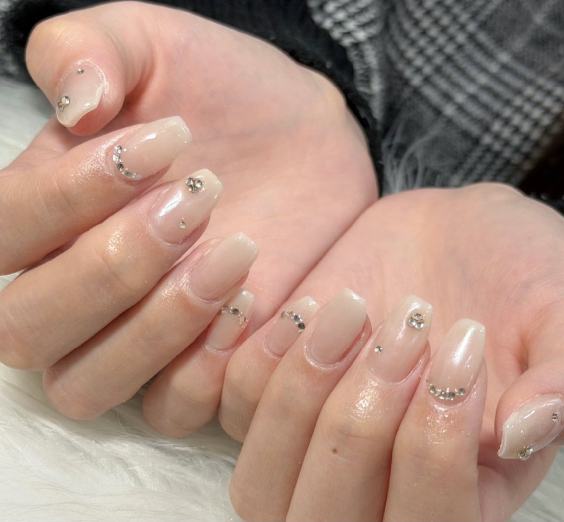 ネイル ハンドネイル フットネイル LAVISH sakiのネイルデザイン