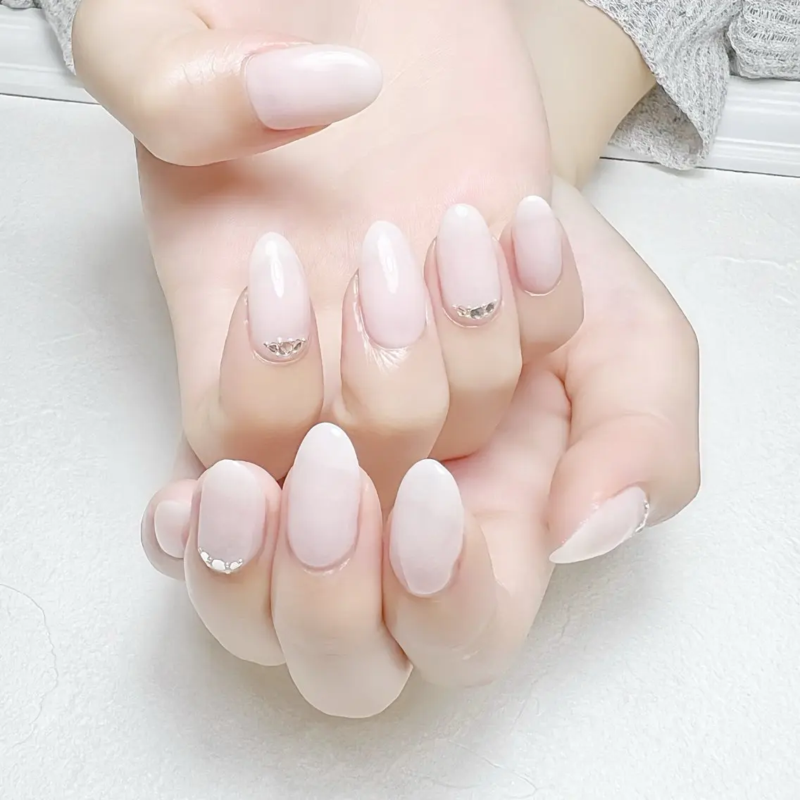 ネイル アートネイル オフィスネイル ワンカラーネイル ストーンネイル rouse nail RISATOのネイルデザイン