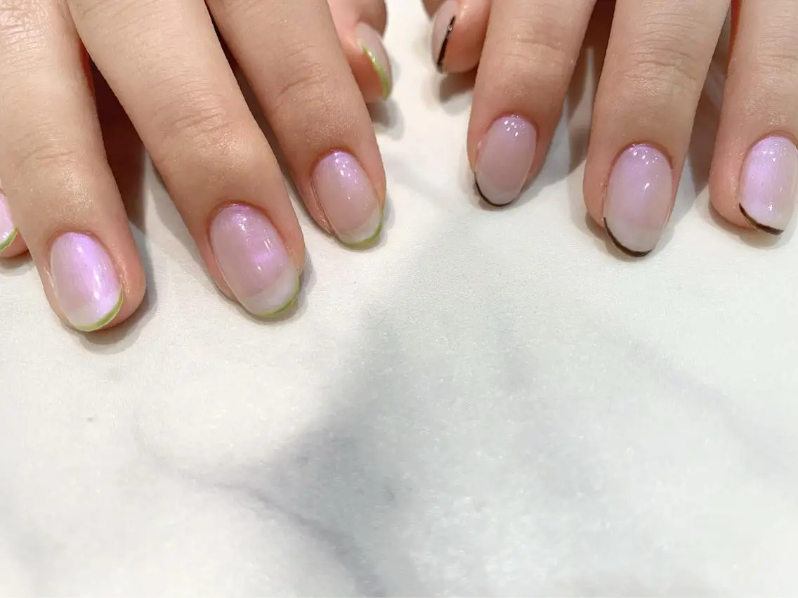 ネイル オーロラネイル フレンチネイル nailAVANCE akariのネイルデザイン