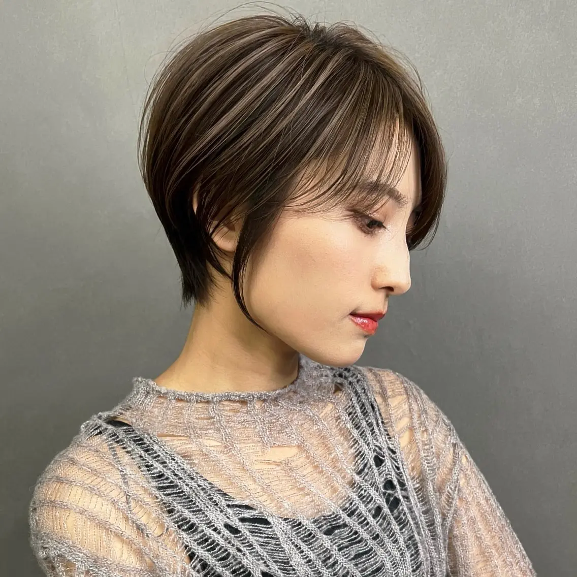 ショート カラー ハイライトカラー ハイライト ショートヘア カット ヘアカラー レイヤー/韓国ボブ レイヤーボブ/住吉のヘアスタイル