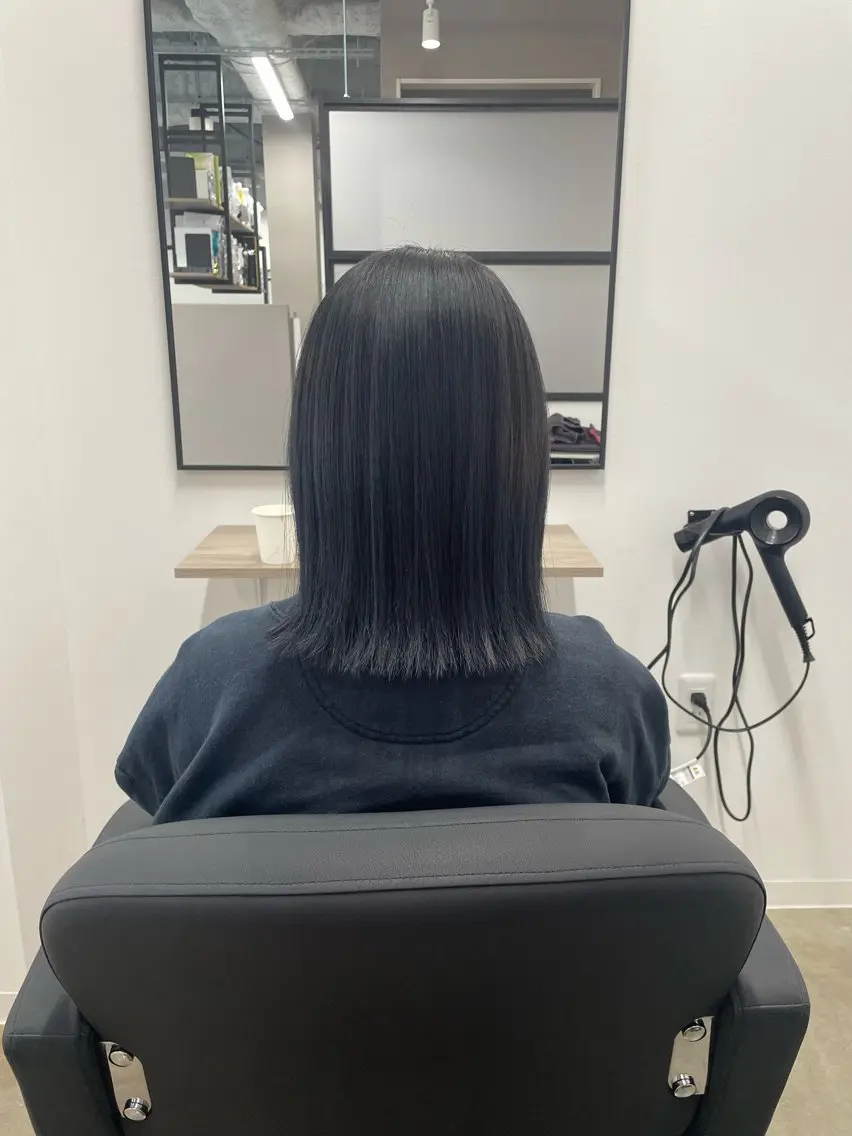 ミディアム カラー カット 菅野 萌愛のヘアスタイル
