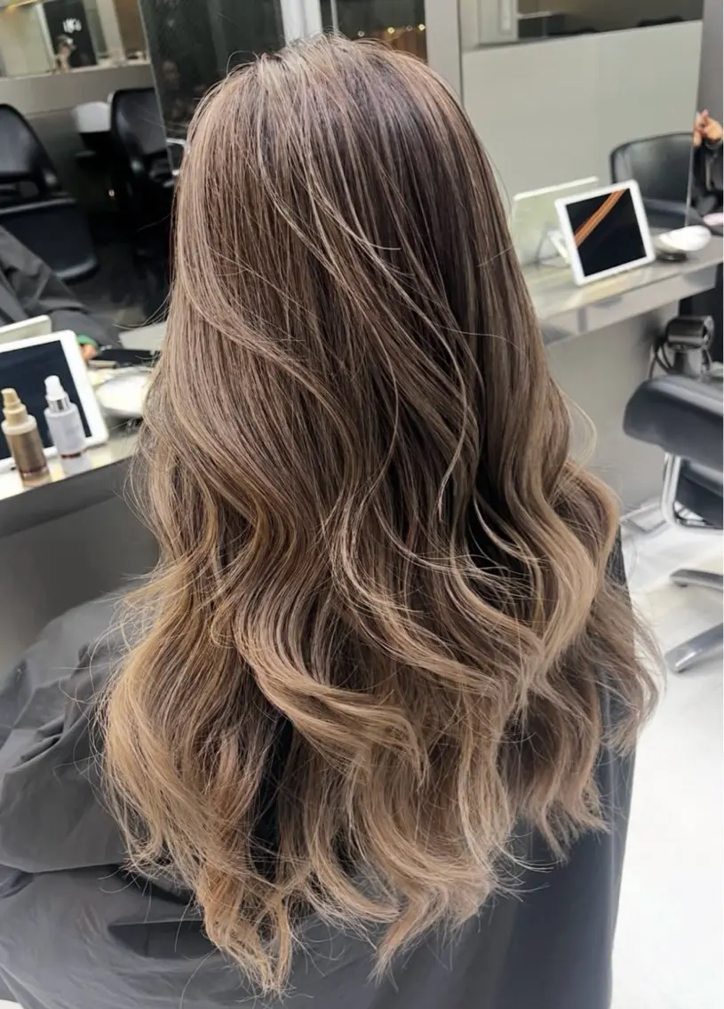 ロング レイヤーカット トリートメント ヘアカラー Kotomi 🇺🇸💋のヘアスタイル