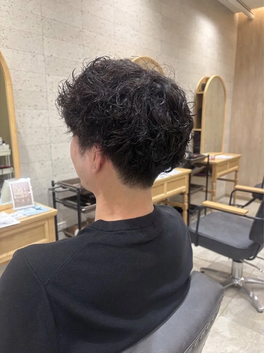 ショート カラー メンズ ヘアカラー トリートメント 片岡 謙心のヘアスタイル
