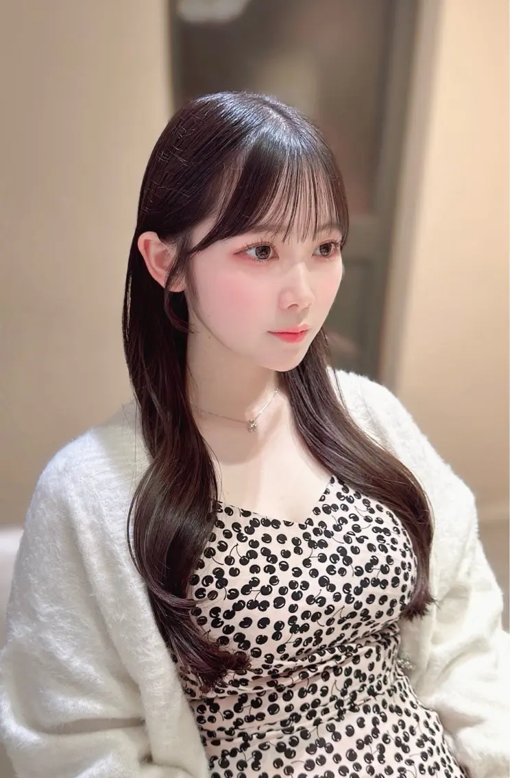 ロング 平尾 樹里のヘアスタイル