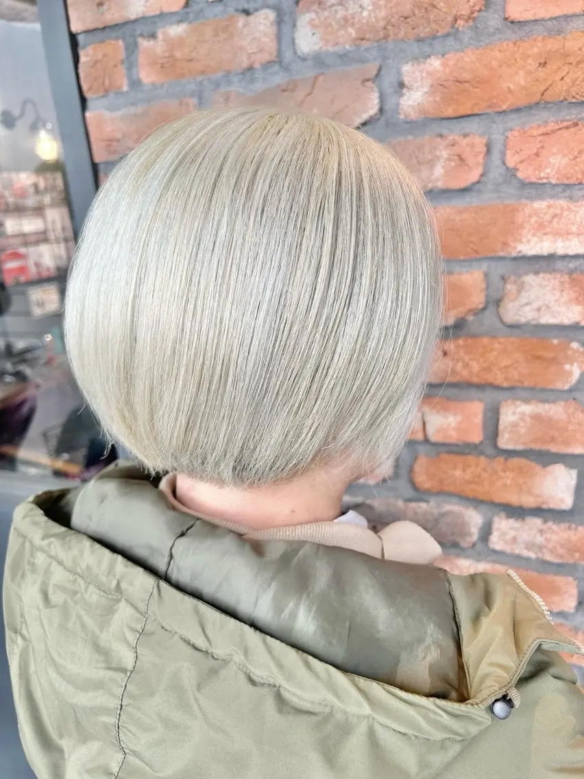 ショート カラー ヘアカラー みきゆうか🫧 大人可愛い製造機🫧のヘアスタイル