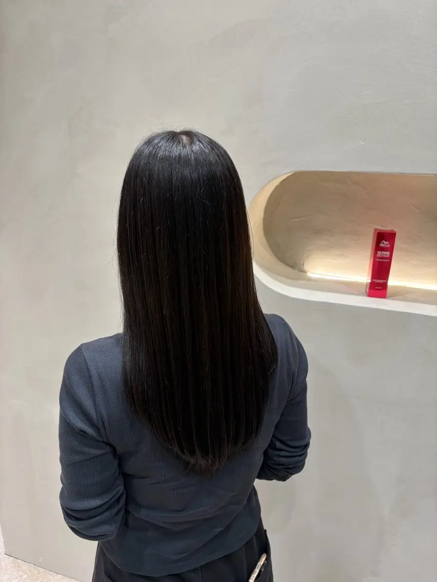 ロング カラー 黒髪 ブルーカラー ブルーブラック Luce ゆいり🫧のヘアスタイル