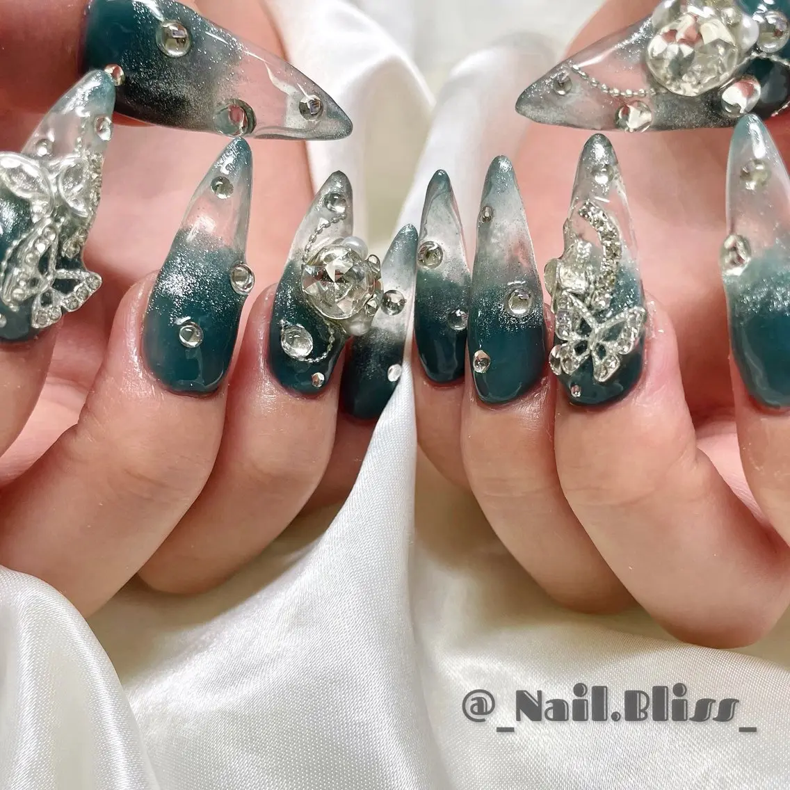 ネイル マグネットネイル 持ち込み スカルプネイル ハンドネイル NAIL BLISSのネイルデザイン