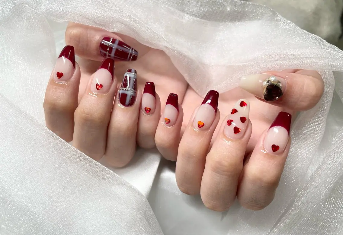 ネイル ハンドネイル Roi〈ロワ〉 Minakoのネイルデザイン
