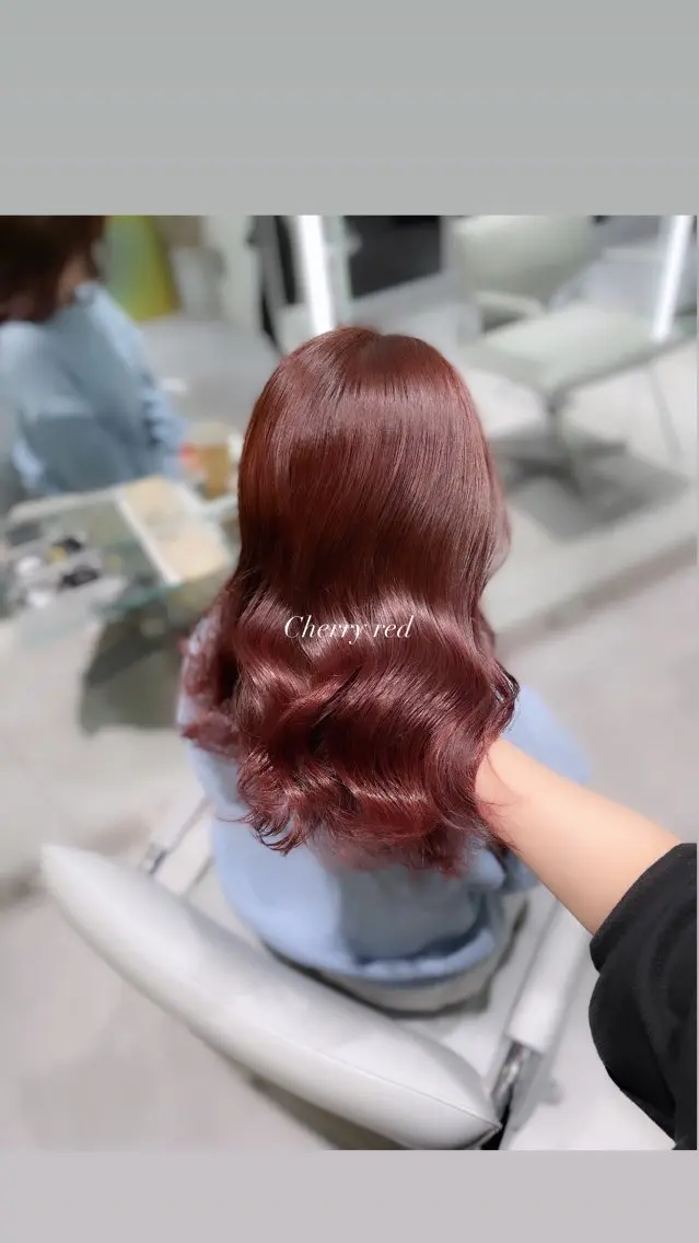 ミディアム カット ヘアカラー トリートメント 透明感巻ける縮毛矯正 可愛いStyle杏琉のヘアスタイル