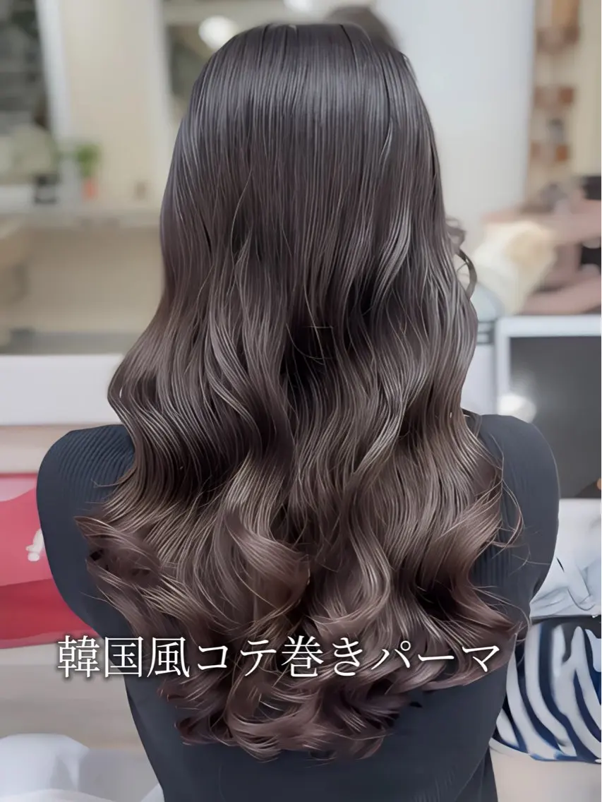 ロング パーマ コテ巻き/パーマ/艶 透明感/荻原凜太郎のヘアスタイル