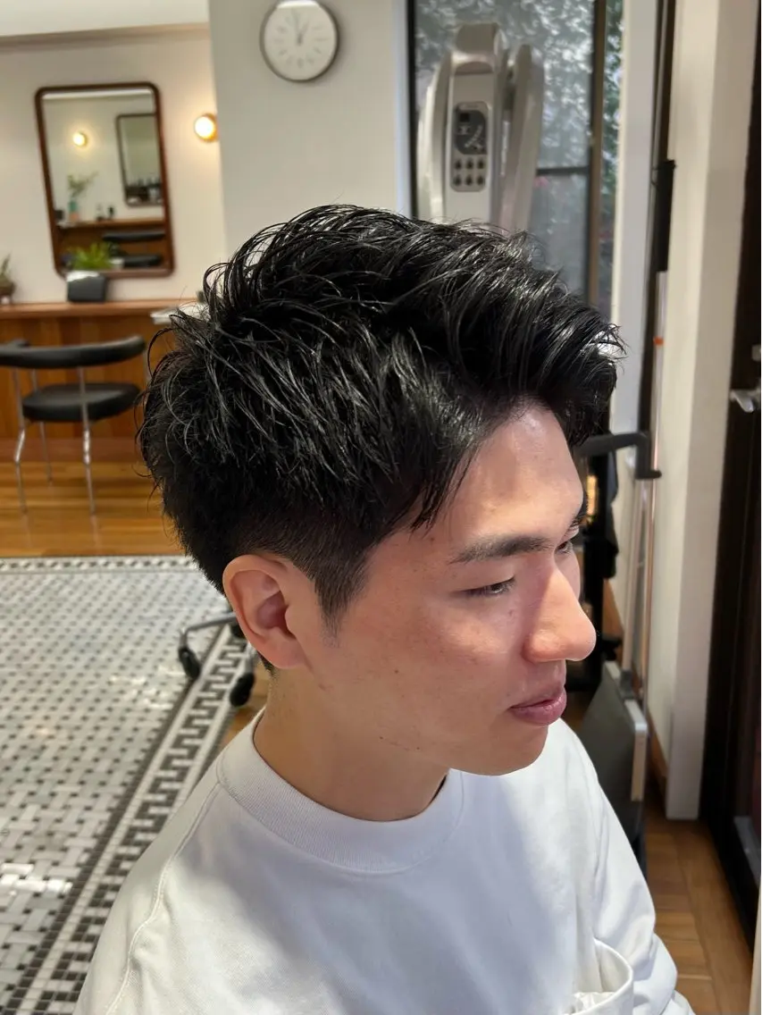 ショート メンズ カット メンズカット✂️ スキンフェード伊藤陸のヘアスタイル