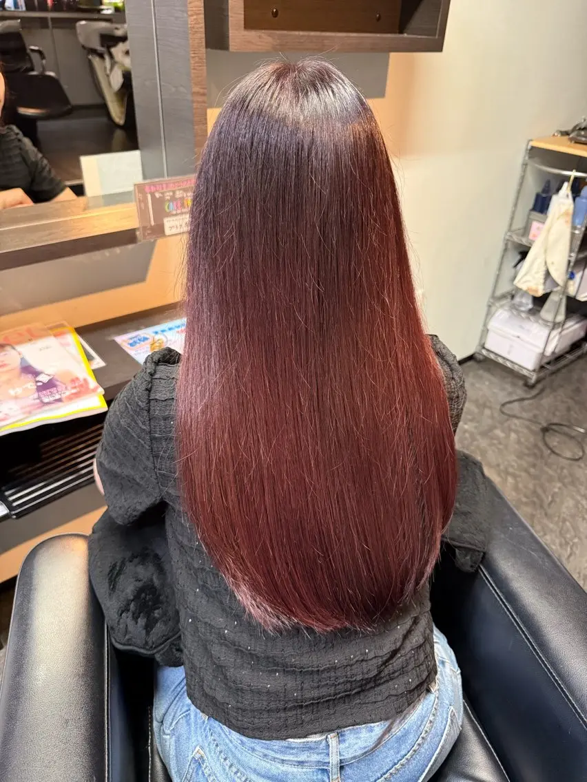 ロング ヘアカラー 奴賀 詩のヘアスタイル