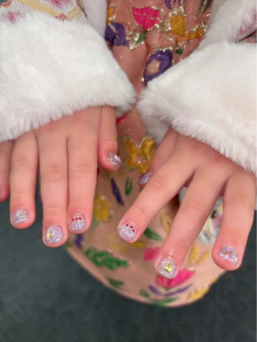 ネイル キラキラネイル ハンドネイル ハンドケア 心斎橋Salon Epokkuのネイルデザイン