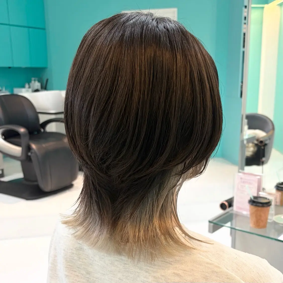 ミディアム カラー インナーカラー シルバー カット ヘアカラー トリートメント デザインカラー/ ボブ/Natsukiのヘアスタイル