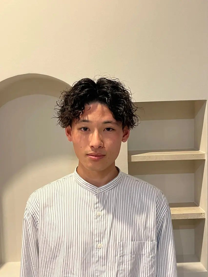 パーマ メンズ メンズパーマ ツイストスパイラルパーマ スパイラルパーマ 野呂 育摩のヘアスタイル