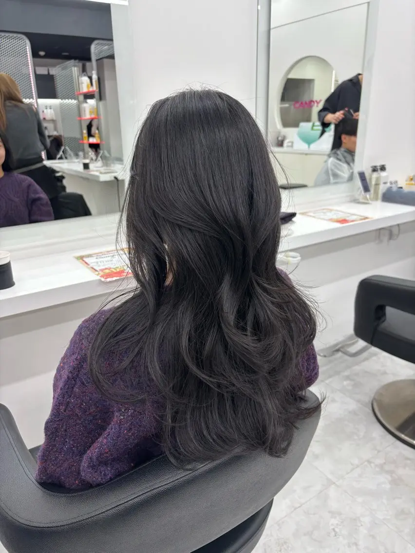 カラー 抜け感レイヤー︴ ニュアンスカラーのヘアスタイル