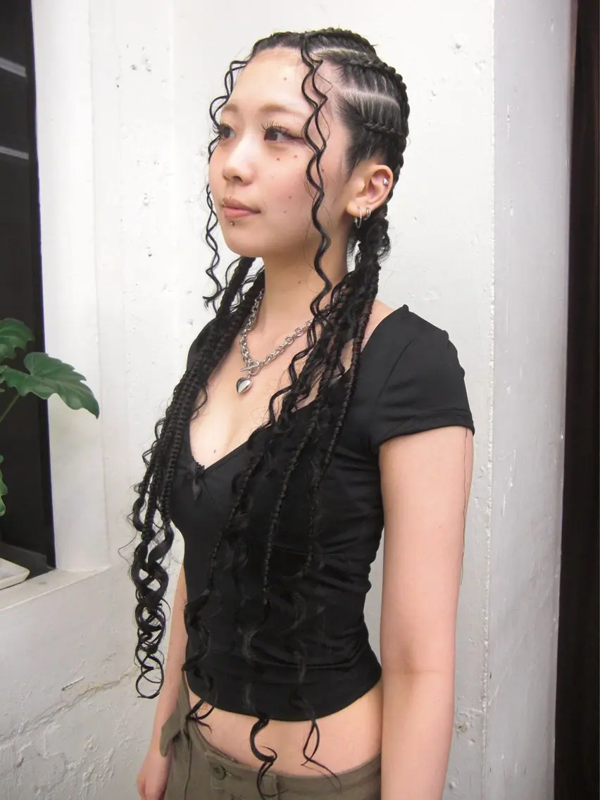 ロング ヘアアレンジ エクステ コーンロウ／ブレイズ SYUのヘアスタイル
