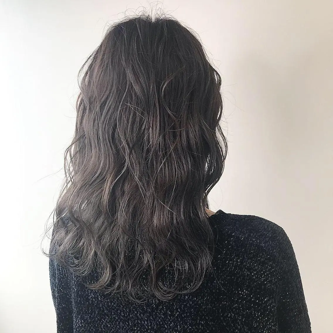 カラー デザインカラー Lienのヘアスタイル