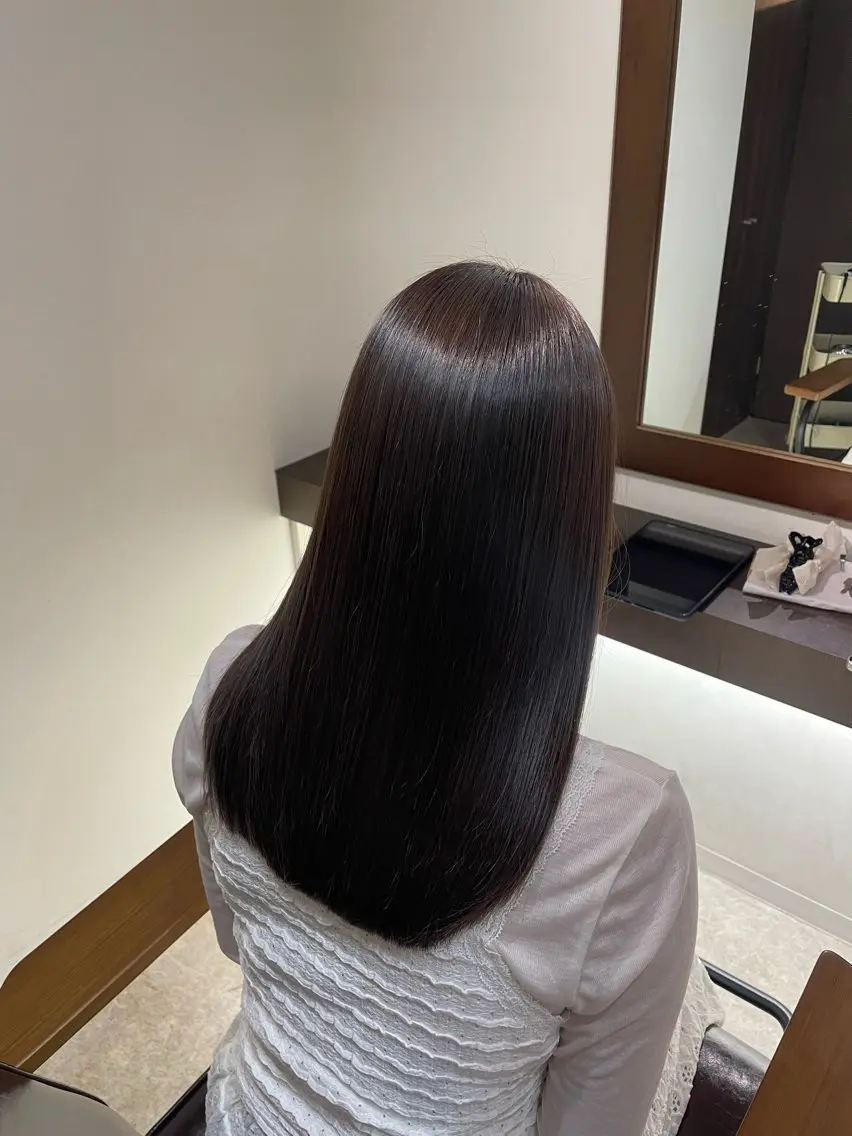 セミロング カット トリートメント 結衣 髪質改善モデル募集中のヘアスタイル