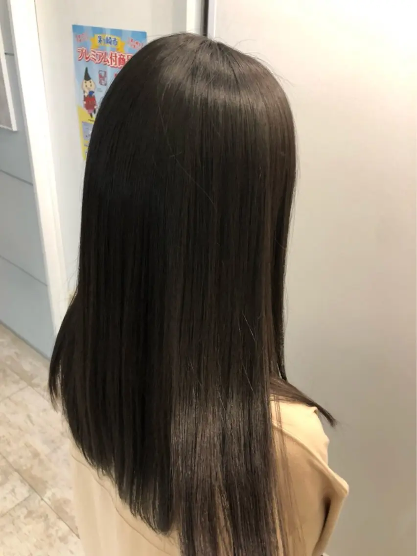 ロング パーマ 縮毛矯正 カット 縮毛矯正 トリートメント 岩崎 裕司のヘアスタイル