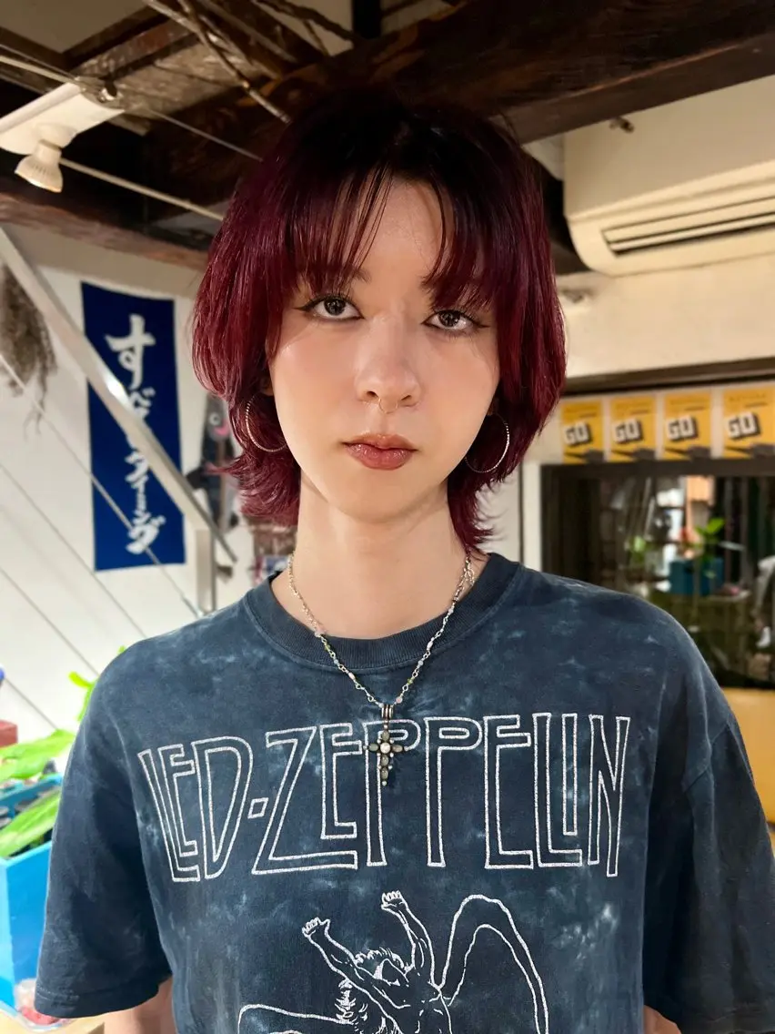 ミディアム カラー ウルフカット カット ヘアカラー ボブパーマ/レイヤー ヒロモトアサカのヘアスタイル