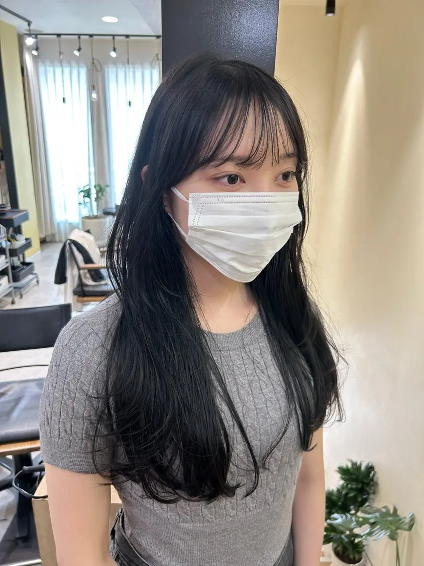 ロング カラー ロングレイヤー レイヤーカット ロング カット ヘアカラー トリートメント hubhair レイヤー/透明感のヘアスタイル