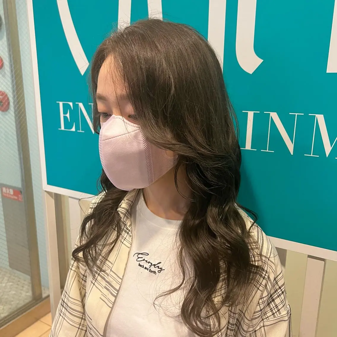 ロング カラー アッシュ 透明感カラー ヘアカラー トリートメント stylist 🐶内藤 成香のヘアスタイル