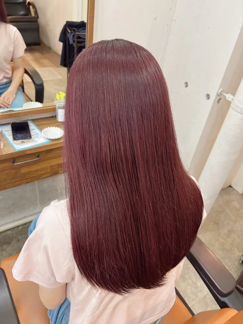 セミロング ヘアカラー 🩷艶カラー 🧡💛リサ🫧のヘアスタイル